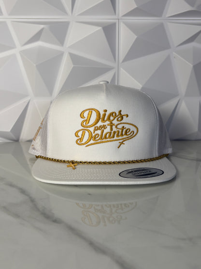 Dios Por Delante Gold Editon